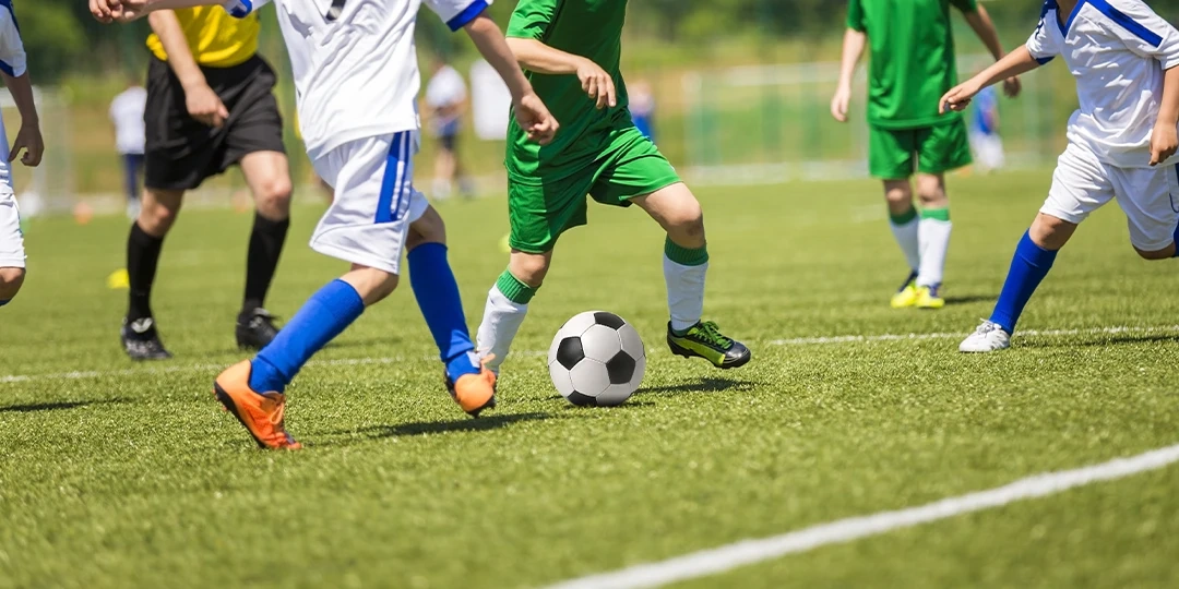 Футбольная площадка