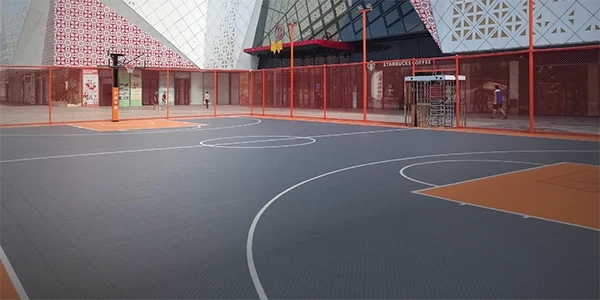 Подвесной фальшпол с замковым (самоблокирующимся) соединением